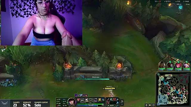 SpicyGirl77's cam snapshot