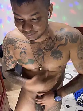 Saipuer31 live sex cam