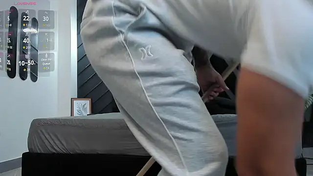 marco_garciia_'s cam snapshot