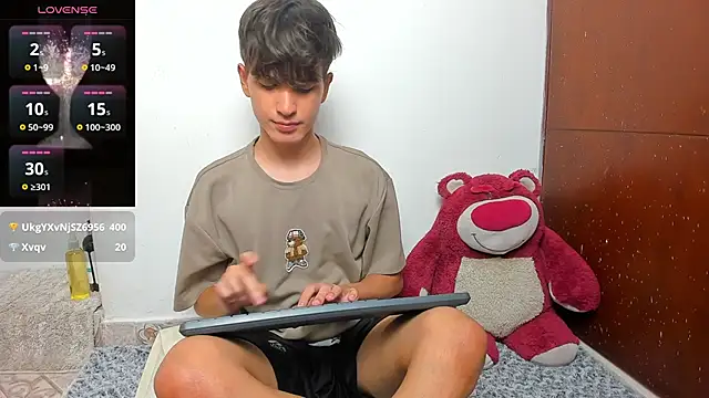 Naim_TheKing live sex cam