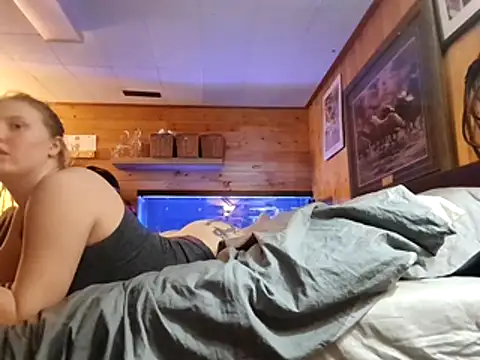 Ryan_and_Aurora live sex cam