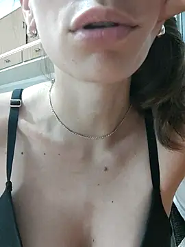 sukinira's cam snapshot