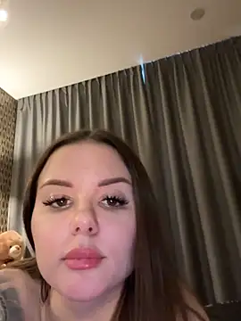 Alina_Vibe_Me's cam snapshot