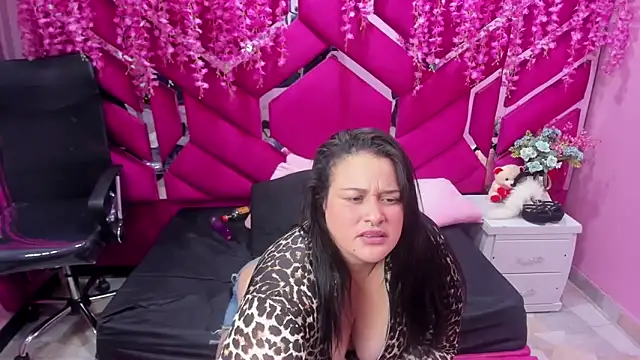 Atena_Glow_'s cam snapshot