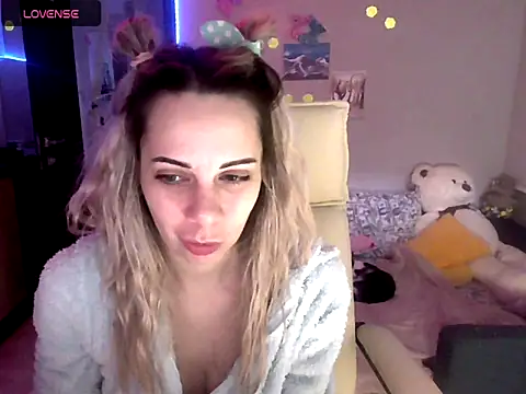 Getera_Cass's cam snapshot