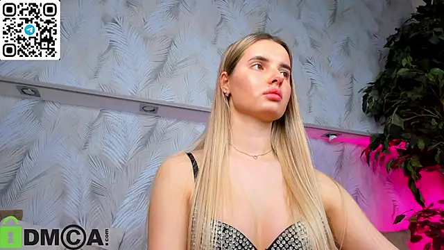 Erika_Carpenter's cam snapshot