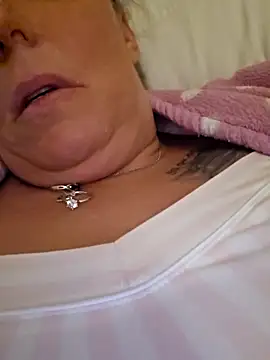 theblondecocklover's cam snapshot