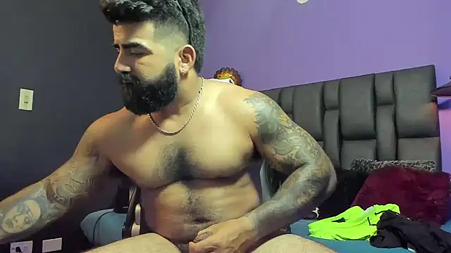 Lyon_vach live sex cam