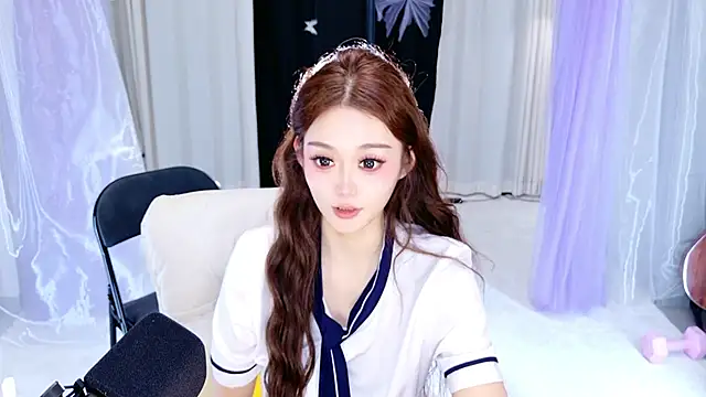 Dancer_Lucky-Nini live sex cam