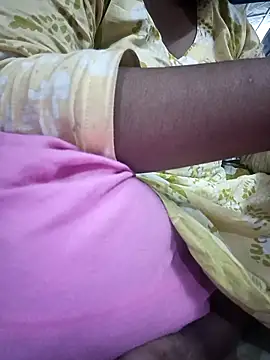 Just-Queen's cam snapshot