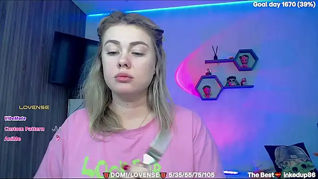 SuchCute live sex cam