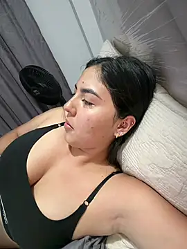 Sofia_Collins- live sex cam