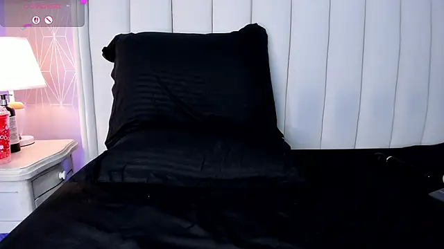 Miia_montero_'s cam snapshot