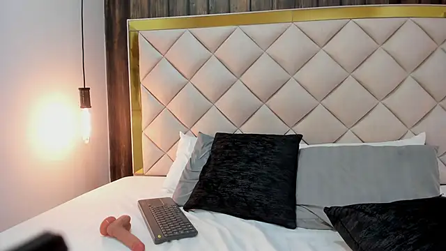 samanthaa_rosee__'s cam snapshot