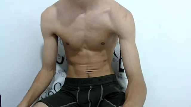 isaaclatino's cam snapshot