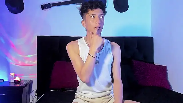 mhatias_'s cam snapshot