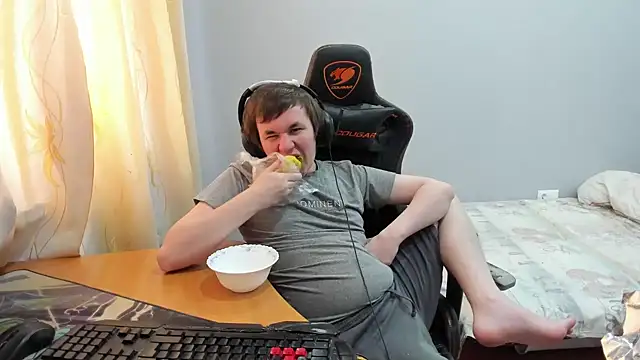 iliaskrislove live sex cam