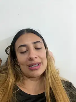 Megumi_Ivanov's cam snapshot