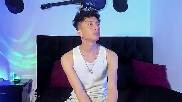 mhatias_'s cam snapshot