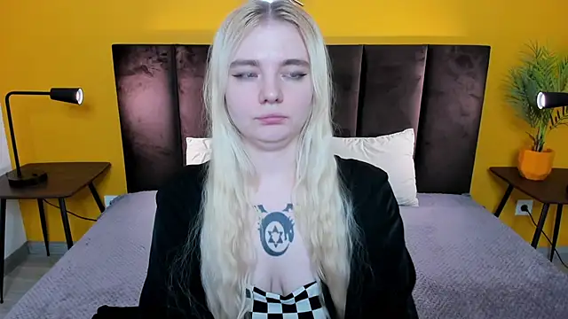 RuthBryant's cam snapshot