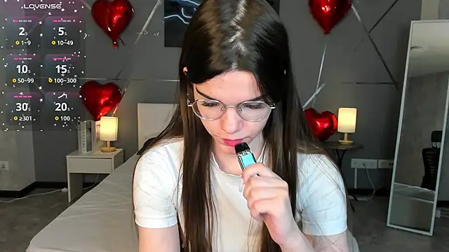 miss__evelyne's cam snapshot