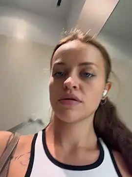 AngelinaTeller live sex cam