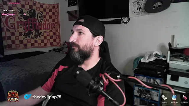 DevilPup75_'s cam snapshot