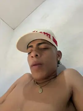 dominick_fran's cam snapshot