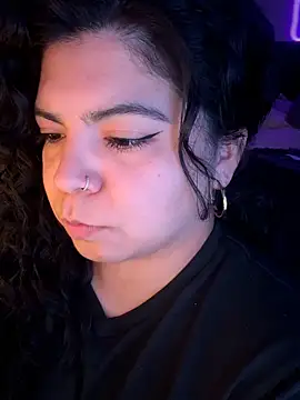 kimmiakiss22's cam snapshot