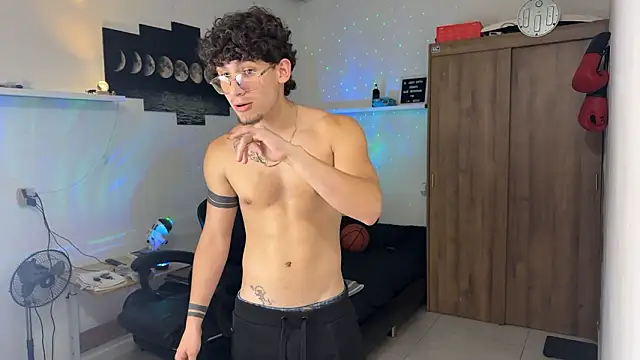 Kisan_Smith live sex cam