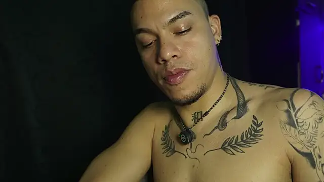 AlphaMasterXxx live sex cam