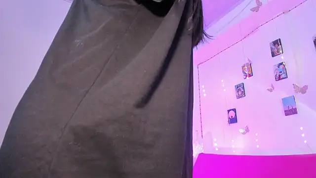 ineedmydaddy_ live sex cam