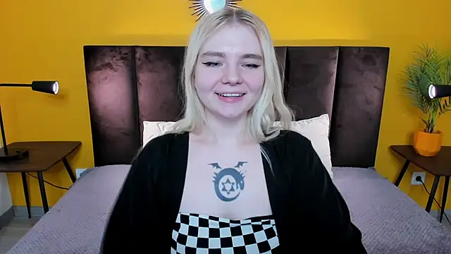 RuthBryant's cam snapshot