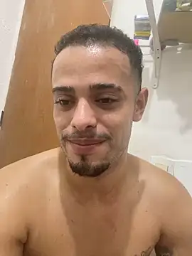 gabs011 live sex cam