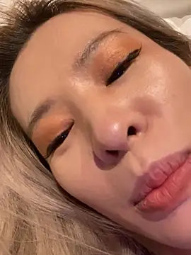 Sunflower-77 live sex cam