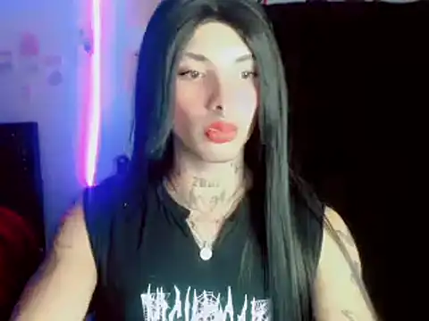 nebullax_mcqueen live sex cam