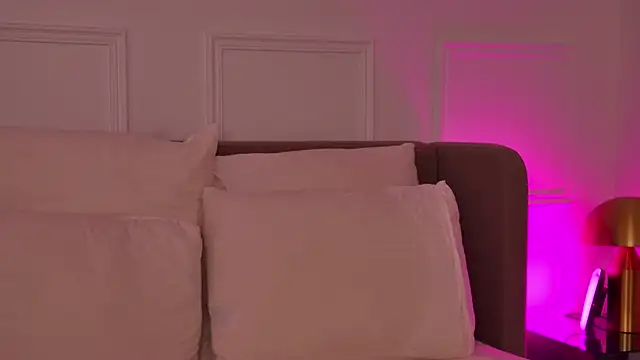 ArianaMell's cam snapshot