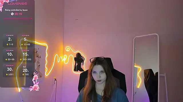 EmberVexen's cam snapshot