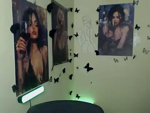 LadyAlice_'s cam snapshot