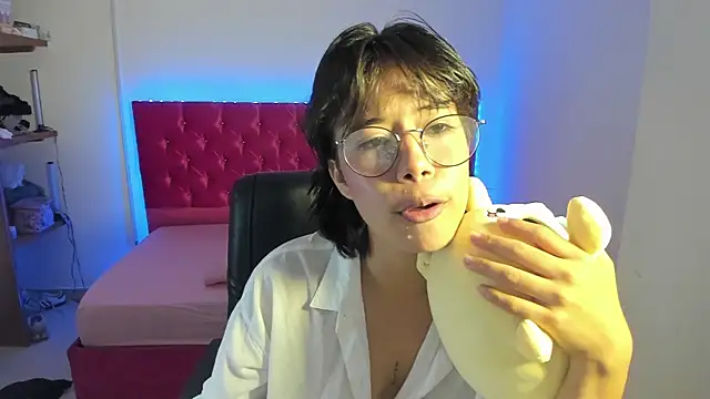 casca_kiss's cam snapshot