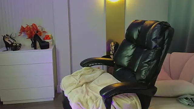 R_I_N_A's cam snapshot