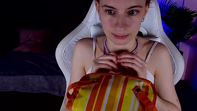 kaleriyaa_ live sex cam