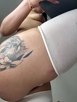 AngelinaDuvall live sex cam