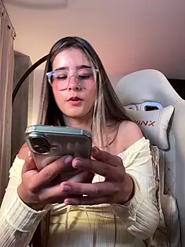 Stormiie777 live sex cam