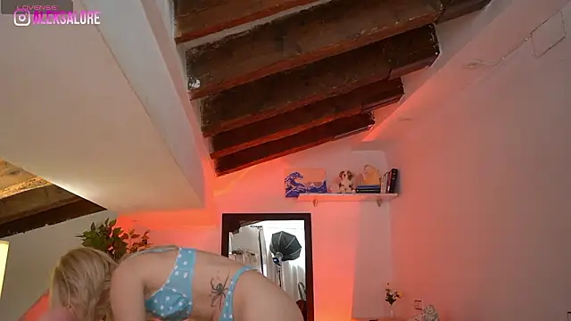 LexieLoree live sex cam