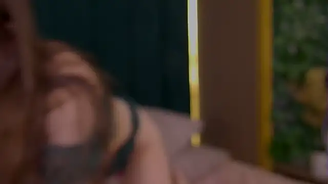 EileenElfie live sex cam