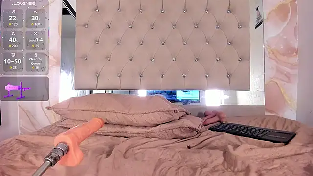 Luna_Tylor's cam snapshot