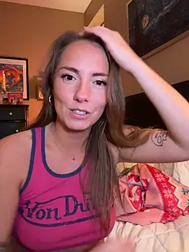 misspollypeach's cam snapshot