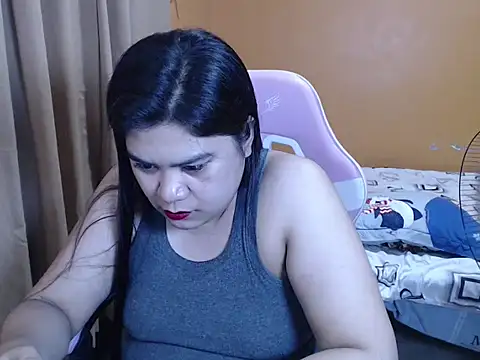 ur_hotsexymaria's cam snapshot