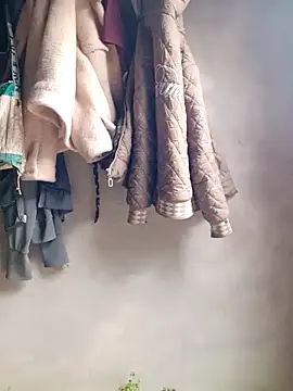 yula-bi's cam snapshot